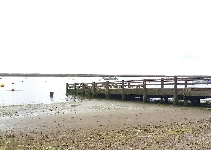 度假居 Casa Do Pinheiro - Parque Natural Da Ria Formosa. *